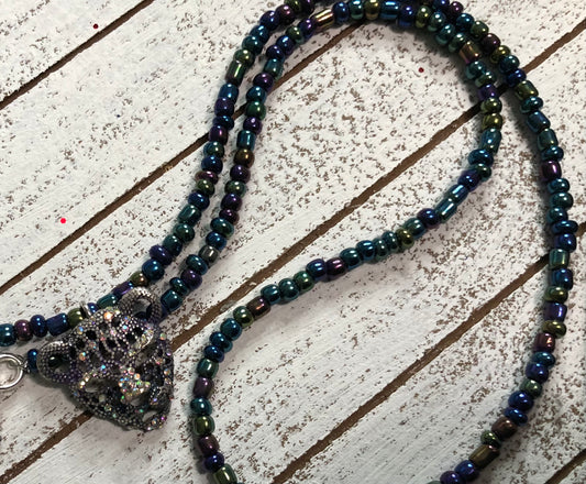 Panther glasses chain, mask chain holder, beaded mask chain, face mask chain, beaded glasses chain, gift for her, sunglass chain